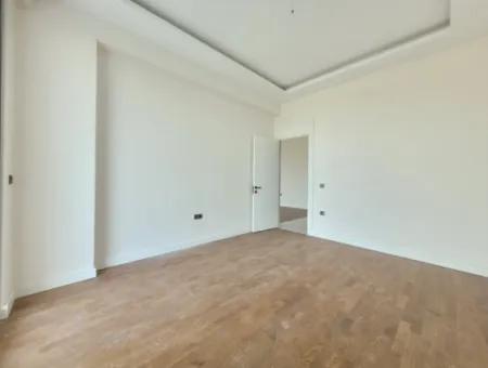 Ankara Çayyolu Alacaatlı Mh. Satılık Viole Sitesi As Royal Prestij Yatay Mimarı Bahçe Katı  4+1 Daire