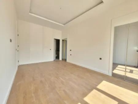 Ankara Çayyolu Alacaatlı Mh. Satılık Viole Sitesi As Royal Prestij Yatay Mimarı Bahçe Katı  4+1 Daire