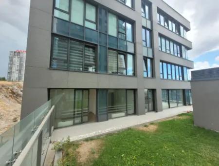 Boş Krediye Uygun İncek Loft Satılık  Teraslı 4+1  Peyzaj Manzaralı 137 M² 4.Kat Daire