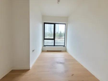 İncek Loft Satılık Teraslı  3+1 Şehir Manzaralı 3.Kat Daire