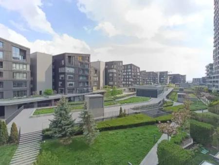 Boş Krediye Uygun Göl Manzaralı İncek Loft Satılık  3+1 Dubleks Peyzaj Manzaralı 2.Kat Daire