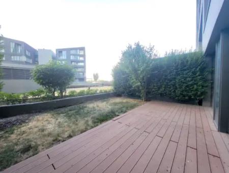 Krediye Uygun Boş İncek Loft Satılık 2,5+1 Peyzaj Manzaralı Bahçe Katı Daire 2 Bahçeli