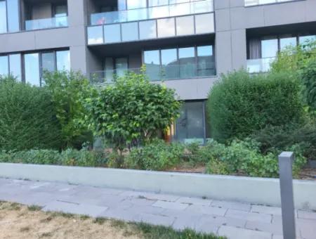 Krediye Uygun Boş İncek Loft Satılık 2,5+1 Peyzaj Manzaralı Bahçe Katı Daire 2 Bahçeli
