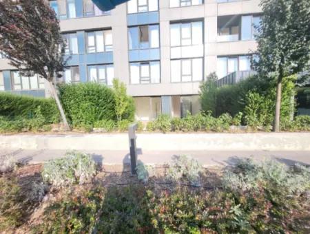 Krediye Uygun Boş İncek Loft Satılık 2,5+1 Peyzaj Manzaralı Bahçe Katı Daire 2 Bahçeli