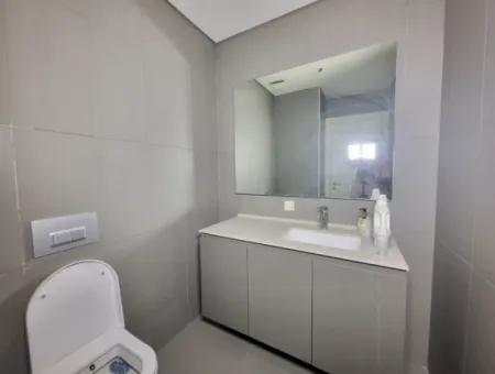 Kiracısız İncek Loft Satılık  2+1 Bahçe Dubleks Şehir Manzaralı Daire