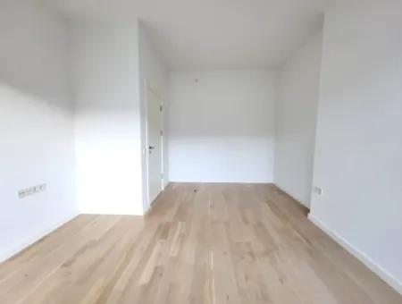 Kiracısız İncek Loft Satılık  2+1 Bahçe Dubleks Şehir Manzaralı Daire