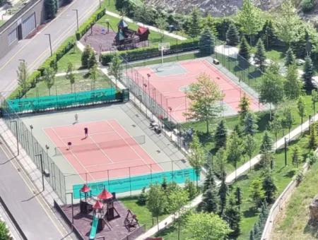 Kiracısız İncek Loft Satılık  2+1 Bahçe Dubleks Şehir Manzaralı Daire