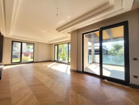 İncek 800 M²  Arsa Da Lüks Dubleks Villa 4+2  İncek Mahallesi Gölbaşı Ankara Türkiye