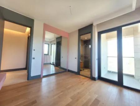 İncek 800 M²  Arsa Da Lüks Dubleks Villa 4+2  İncek Mahallesi Gölbaşı Ankara Türkiye