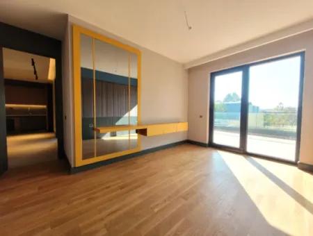 İncek 800 M²  Arsa Da Lüks Dubleks Villa 4+2  İncek Mahallesi Gölbaşı Ankara Türkiye