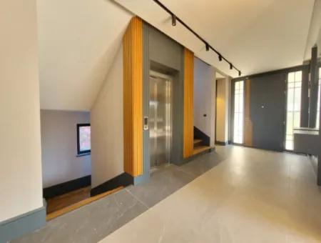 İncek 800 M²  Arsa Da Lüks Dubleks Villa 4+2  İncek Mahallesi Gölbaşı Ankara Türkiye
