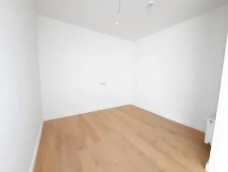 Göl Manzaralı Krediye Uygun İncek Loft Satılık  3+1 Dubleks Peyzaj Manzaralı 2.Kat Daire