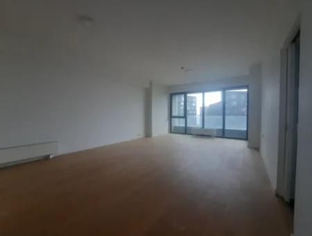 Krediye Uygun İncek Loft Satılık 2,5+1 Peyzaj Manzaralı 1.Kat Daire