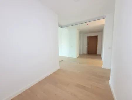 İncek Loft Satılık 2,5+1 Peyzaj Manzaralı 3.Kat Daire