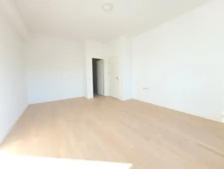 İncek Loft Satılık 2,5+1 Peyzaj Manzaralı 3.Kat Daire