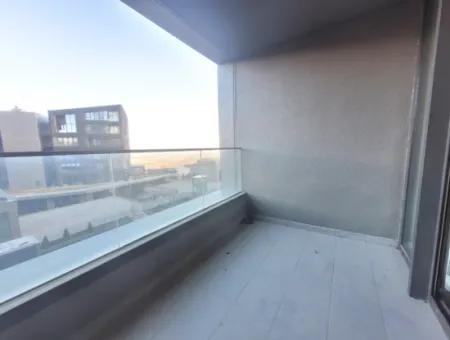 İncek Loft Satılık 2,5+1 Peyzaj Manzaralı 3.Kat Daire