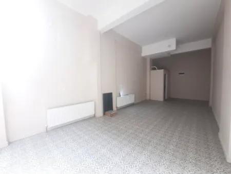 Çanakkale Çarşı İçinde Satılık 40 M²  Bacalı Dükkan