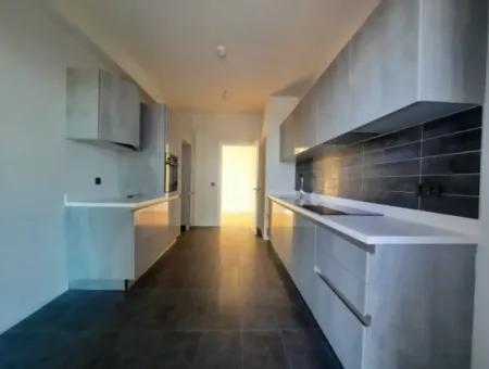 Kiracısız Beytepe İncek Bulvar Loft Satılık 3+1 130 M² 17.Kat Mogan Manzaralı Güney Cephe Daire