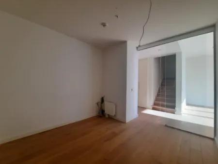 Boş Krediye Uygun İncek Loft Satılık  3+1 Dubleks Peyzaj Manzaralı 1.Kat Daire