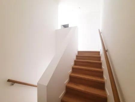 Boş Krediye Uygun İncek Loft Satılık  3+1 Dubleks Peyzaj Manzaralı 1.Kat Daire
