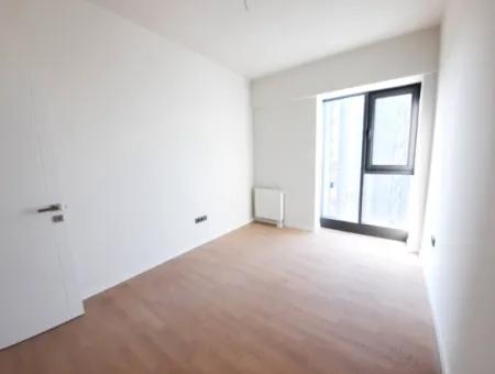 Vatandaşlığa Uygun Beytepe İncek Bulvar Loft Satılık 4+1 17.Kat Park Manzaralı Güney Cephe  Daire