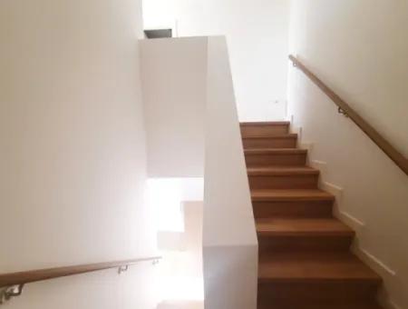 Krediye Uygun İncek Loft Satılık  3+1 Dubleks Peyzaj Manzaralı 2.Kat Daire